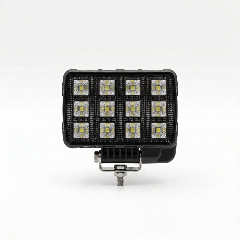 Proiector LED Auto 48W, 12 LED-uri, 5200 Lumeni, 10–30V, Lumină Albă 6000K, IP68 – Off-Road