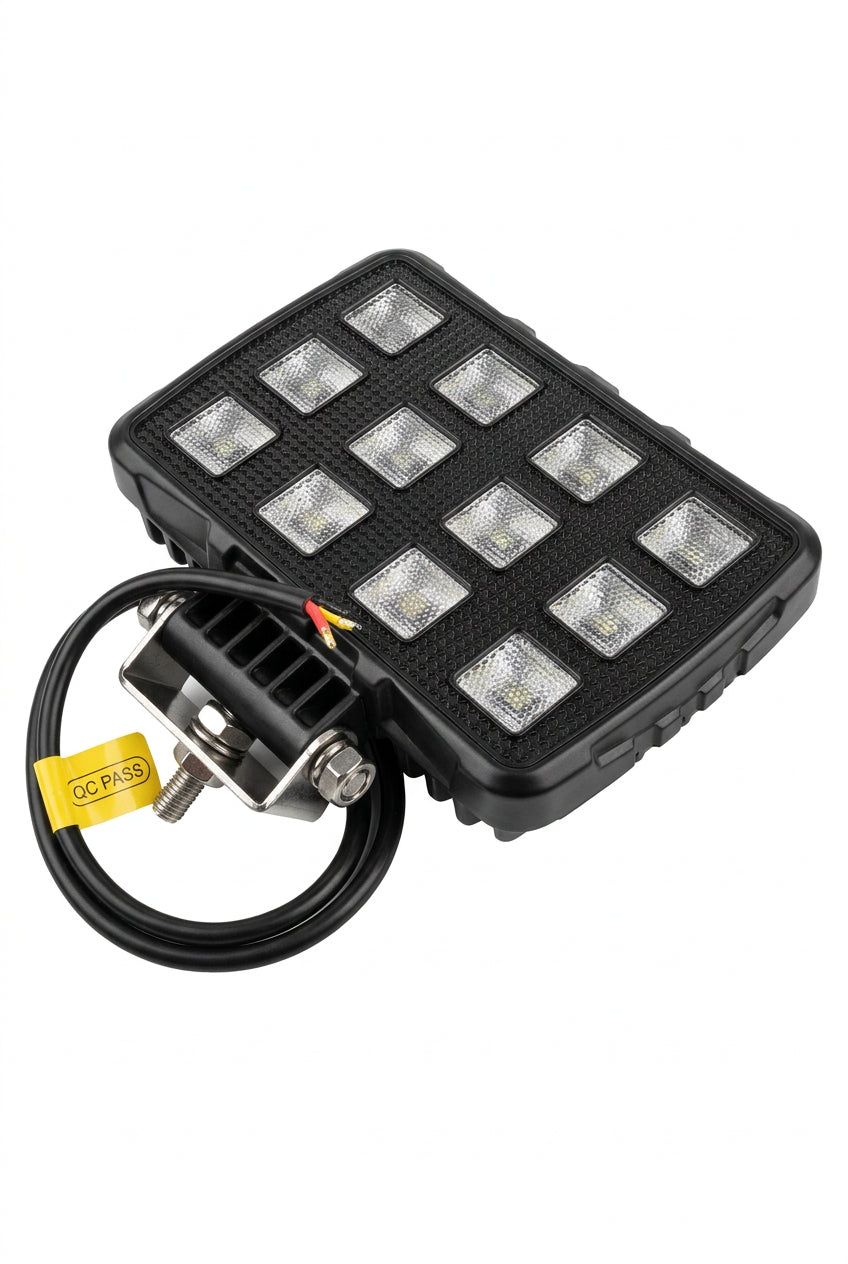 Proiector LED Auto 48W, 12 LED-uri, 5200 Lumeni, 10–30V, Lumină Albă 6000K, IP68 – Off-Road