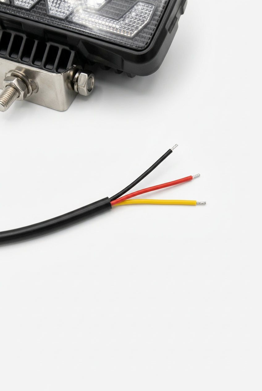 Proiector LED Auto 38W, 4200 Lumeni, 10–30V, Lumină Albă 6000K, IP68 – Off-Road, Camioane, Utilaje
