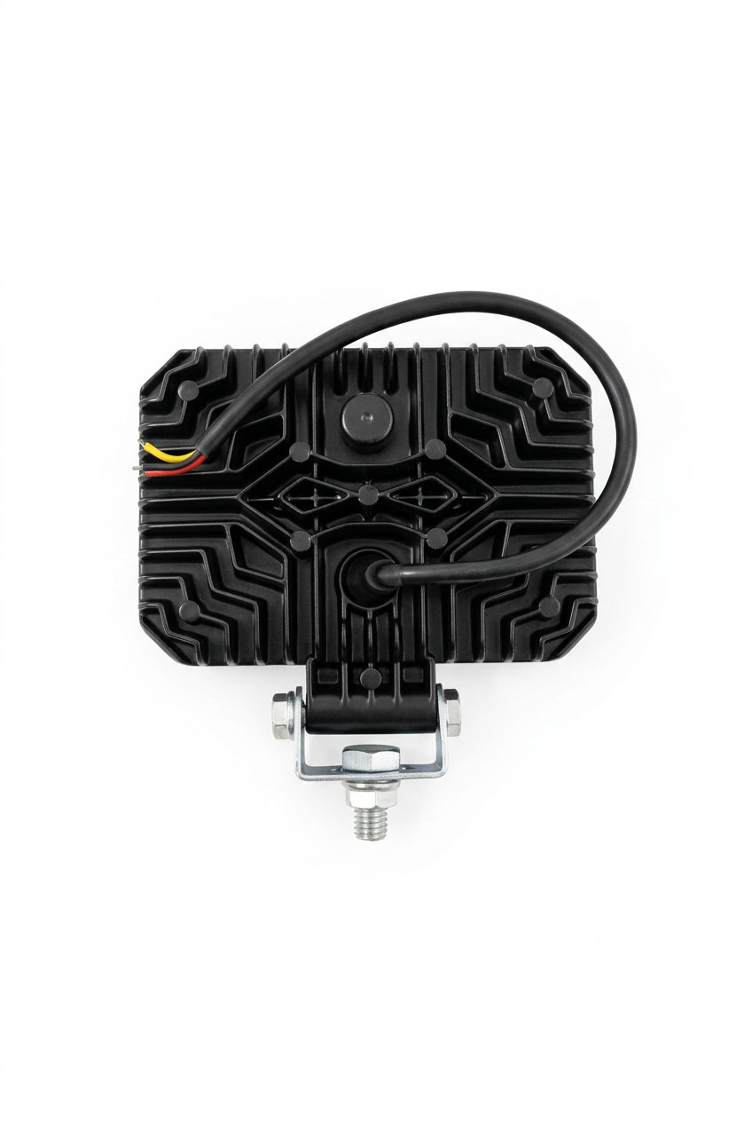 Proiector LED Auto 126W, 33 LED-uri, 3200 Lumeni, 12–80V, Lumină Albă 6500K, IP67 – Off-Road, Tractoare, Camioane, Utilaje