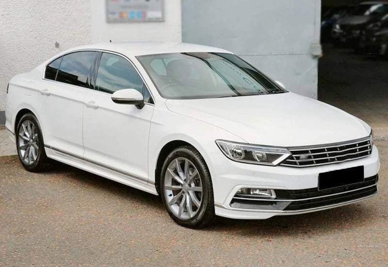 Praguri laterale compatibil cu VW Passat B8 sedan 2015-2019 R-line Look