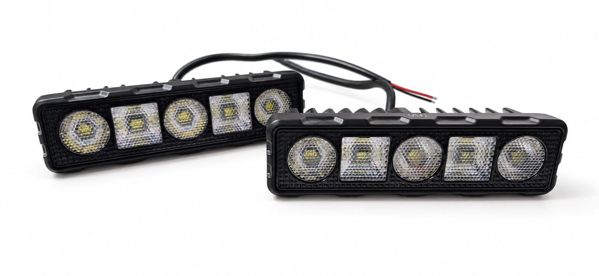 Set 2 proiectoare LED auto 15W, 10–30V, 3000 lumeni